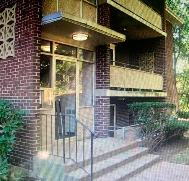 2nd image of 58 Jacqueline Rd APT 6