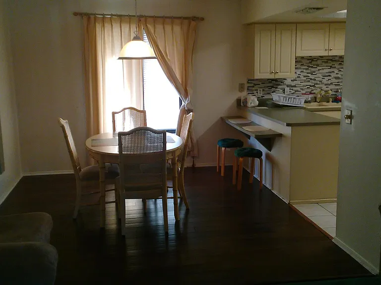 1004 SE 8th St #2 — Photo 18