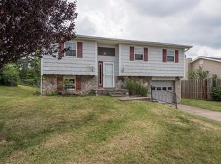 3689 Sundart Dr, Lexington, KY 40517