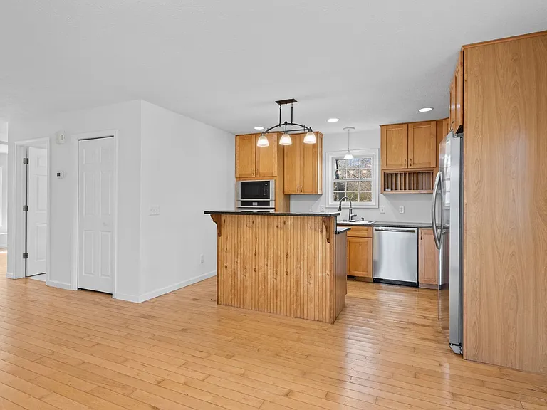 5816 S Bay Shore Dr — Photo 6