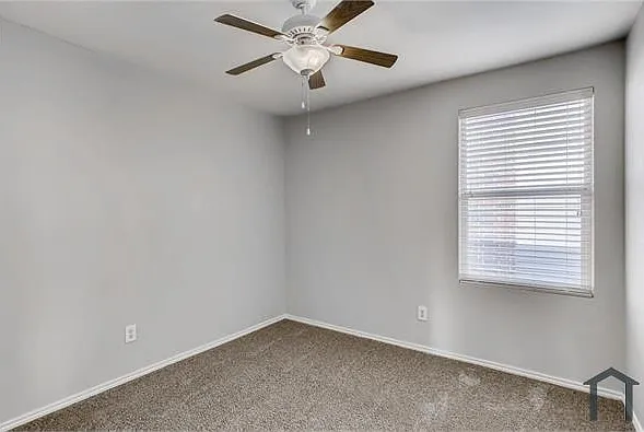 540 Coolidge Ln — Photo 17