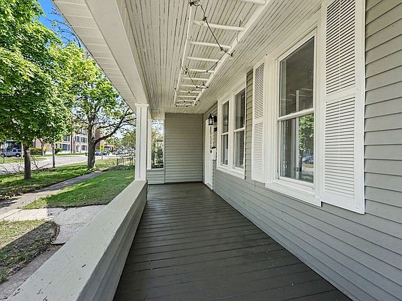 5th image of 2269 Denmark St