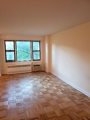 3rd image of 12360 83rd Ave APT 6L