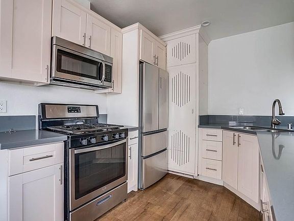 4th image of 10235 Woodworth Ave APT 4