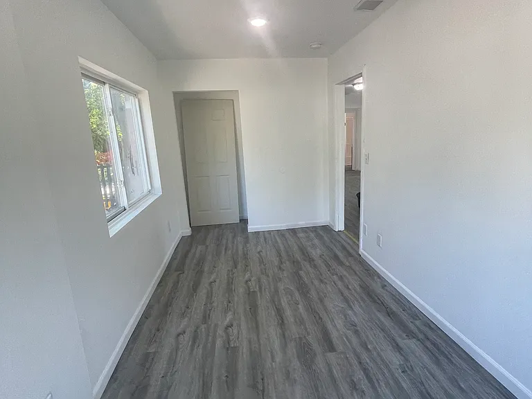 2902 John L Portis Dr — Photo 4