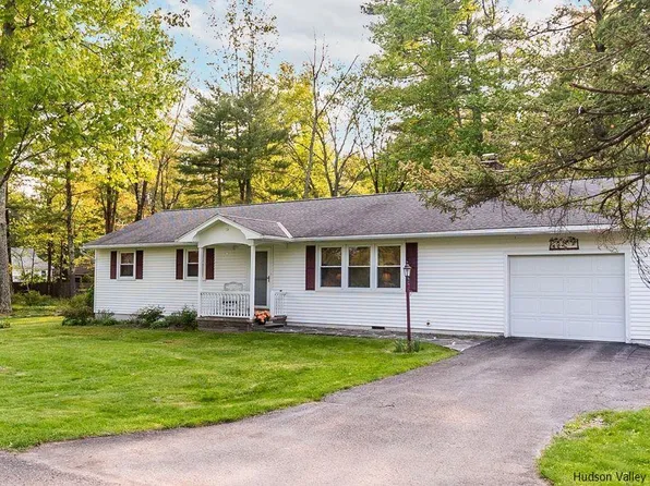 135 Orchard Lane, Woodstock, NY 12498