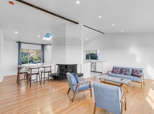 3632 Amesbury Rd, Los Angeles, CA 90027