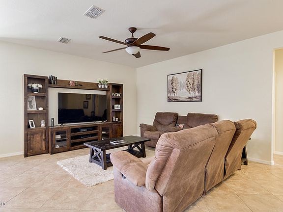 Bright, Open Great Room