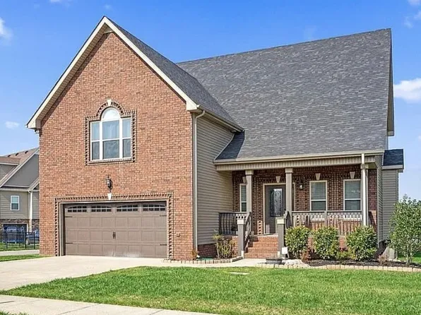 1129 N Ja Tate Dr, Clarksville, TN 37043