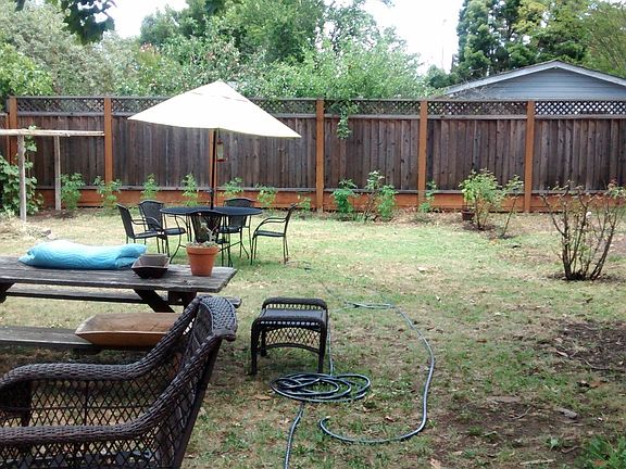 2nd image of 425 Margarita Ave