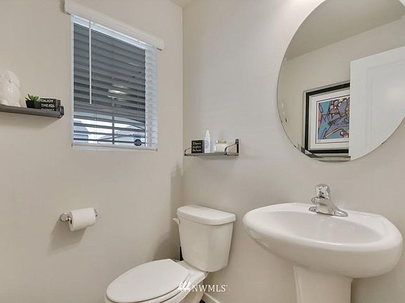 4th image of 10525 185th Street Ct E