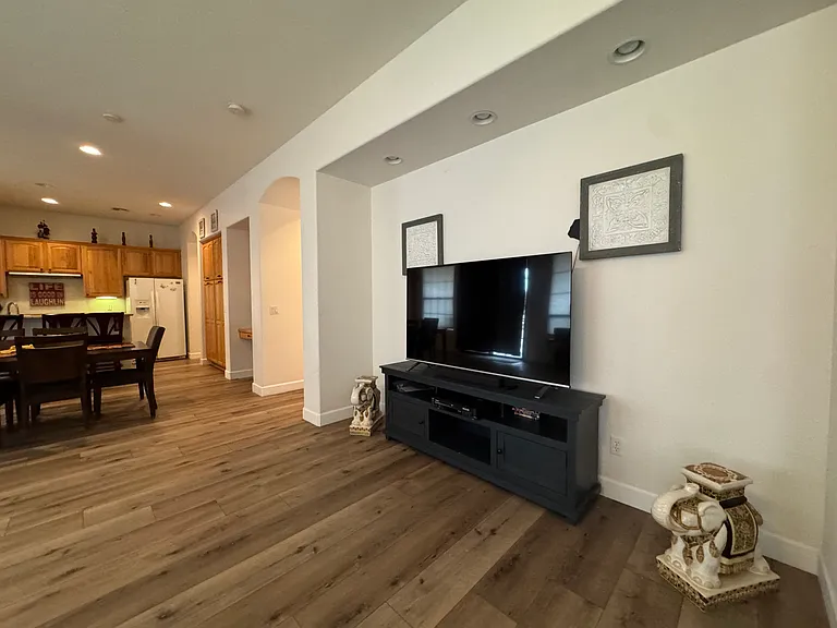 3111 Esmerelda Dr — Photo 12