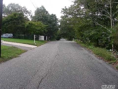 2nd image of Gray Ave