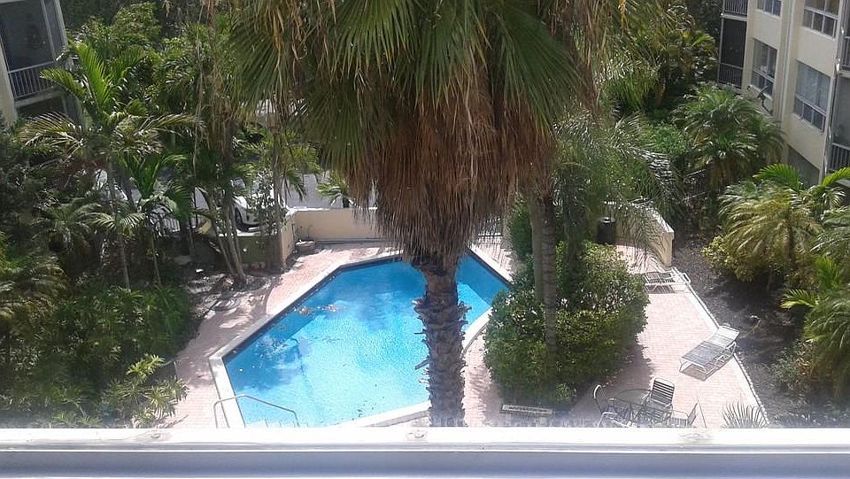 1st image of 1201 SE 2nd Ct APT 205