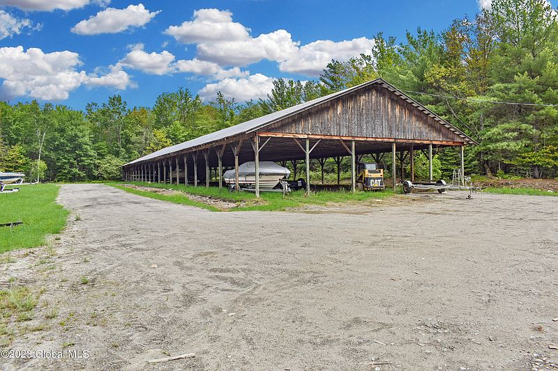 2nd image of 68 Davis Road