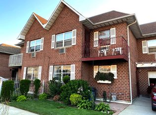 141 Beach 60 St, Far Rockaway, NY