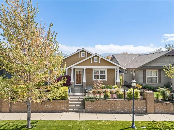 517 Windsong Way, Medford, OR 97504