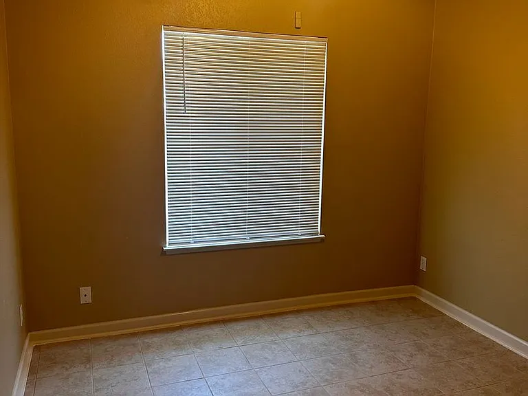 1163 E Springer Dr — Photo 6