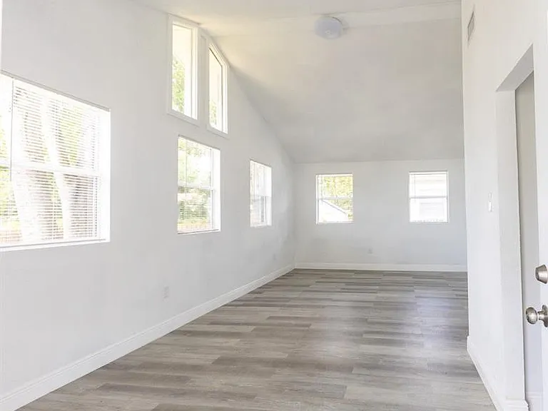 6906 N Lynn Ave — Photo 13