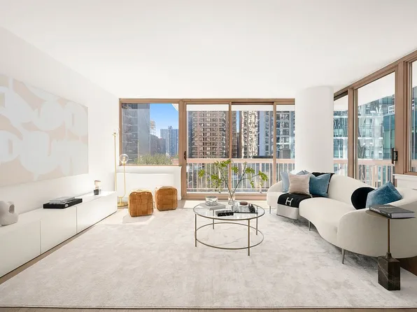 235 E 40th St APT 7A, New York, NY 10016