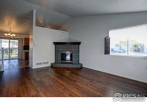4th image of 5034 W 2nd St