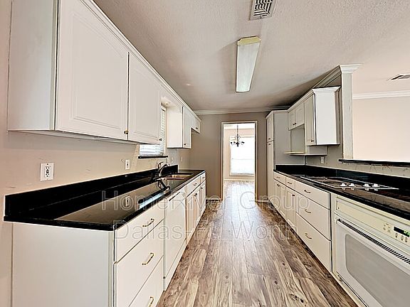 4th image of 1420 Northridge Dr