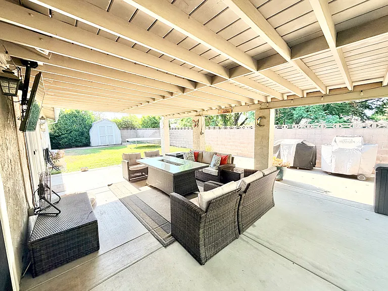 1418 Isabelita Ct — Photo 14