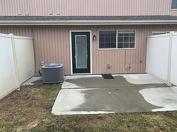 3rd image of 15412 NW 124th St