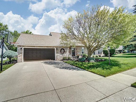 3rd image of 2872 Sherwood Dr