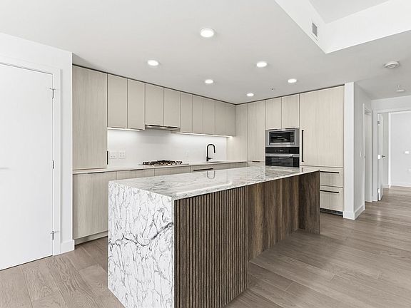 5th image of 3590 W 39th Ave #301