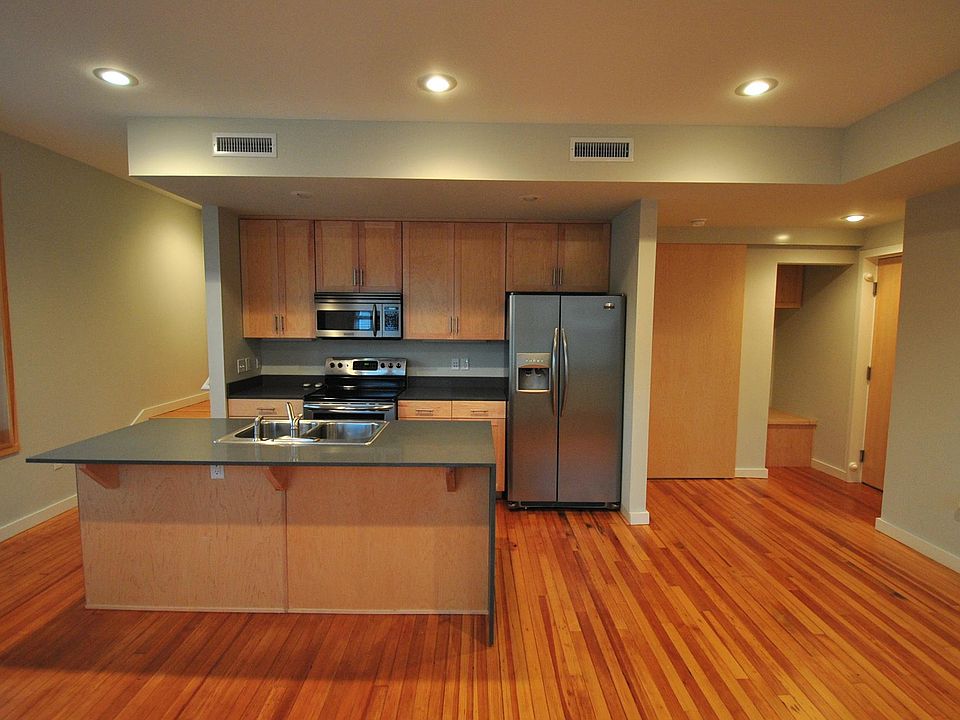 1st image of 615 W Lafayette St Unit 102