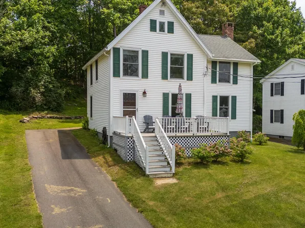 26 Sea Street, Boothbay Harbor, ME 04538