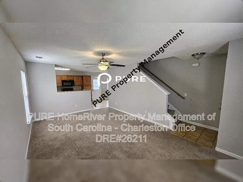 3 bed, 2.0 bath, 1350 sqft, $1,949 — Photo 3