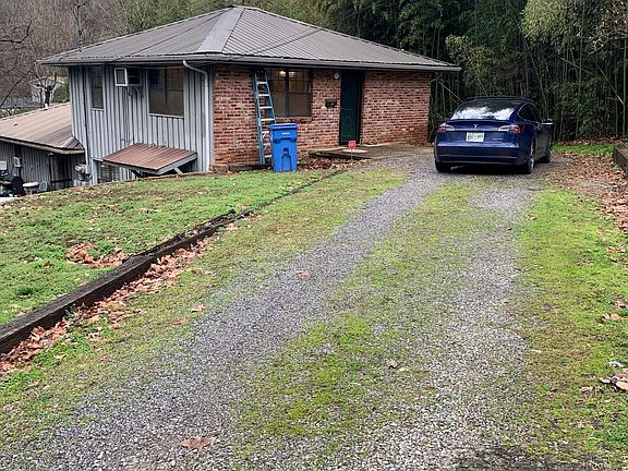 3rd image of 4808 16th Ave #A