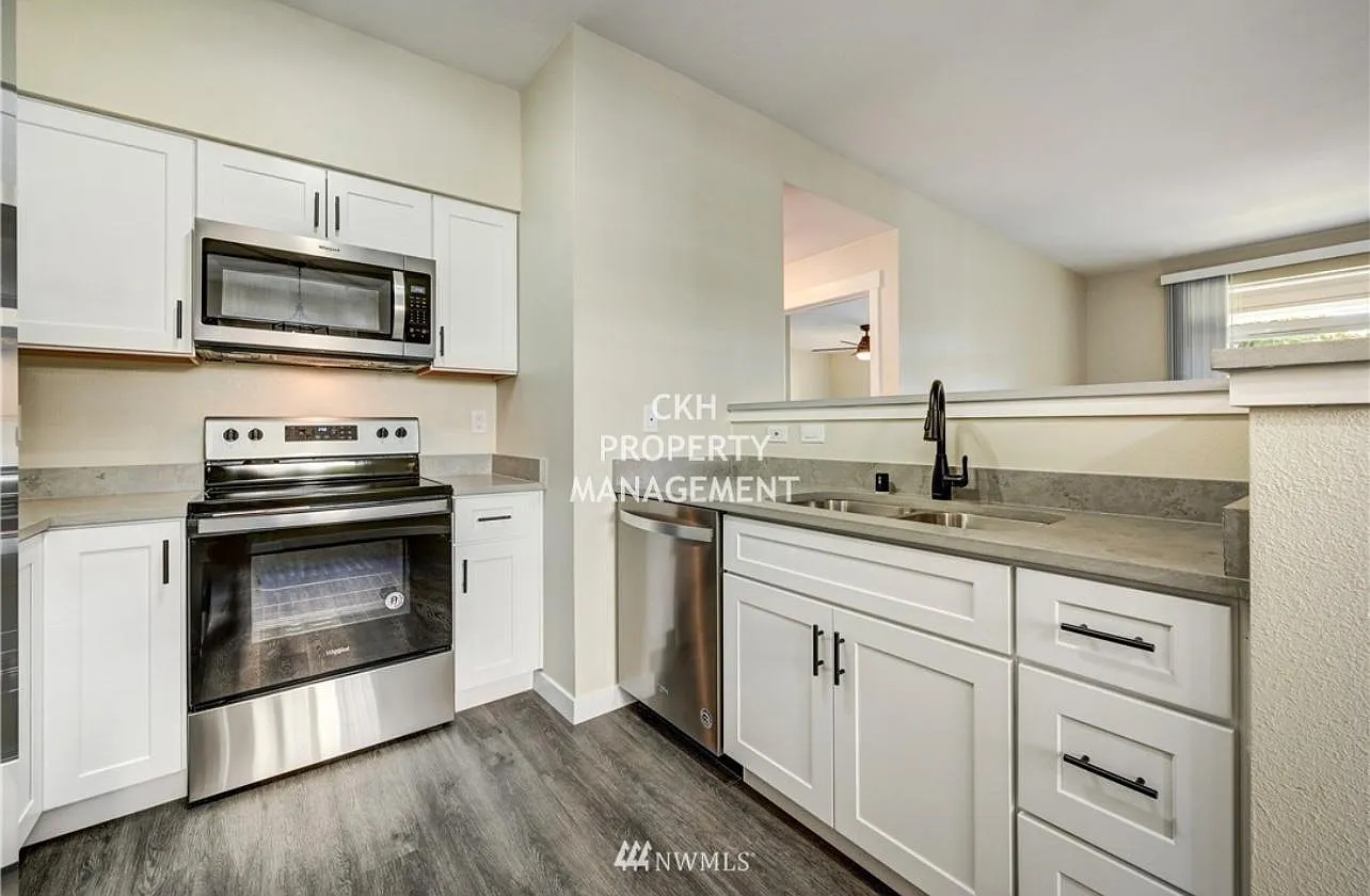 186th St E, Puyallup — Photo 3