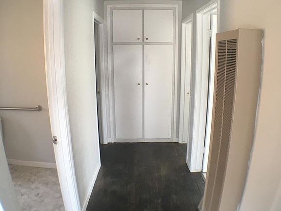 3rd image of 2108 S Victoria Ave