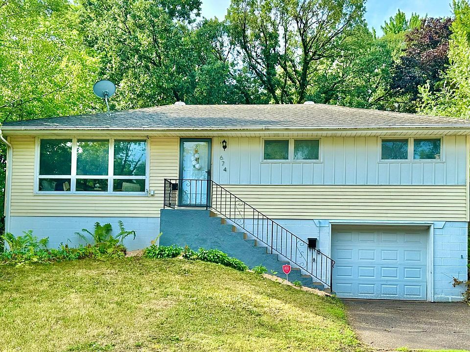 1st image of 674 47th Ave NE