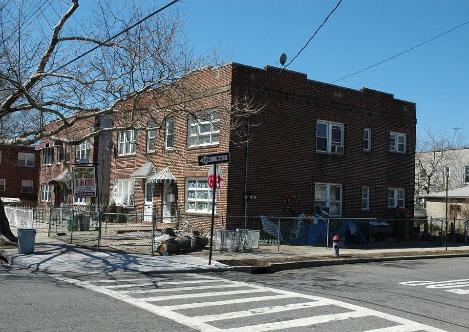 1st image of 10323 Avenue J