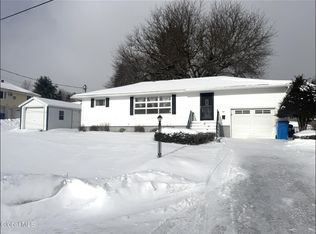 40-42 Lee Ave, Gloversville, NY 12078