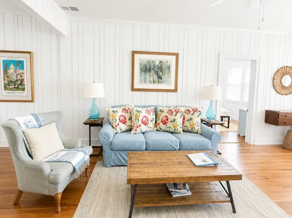 817 Ocean Blvd, Isle Of Palms, SC 29451