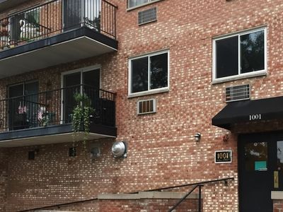 1001 N Mill St APT 202, Naperville, IL, 60563