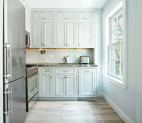 Rented by Compass | media 13