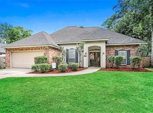 946 Dupard St, Mandeville, LA 70448