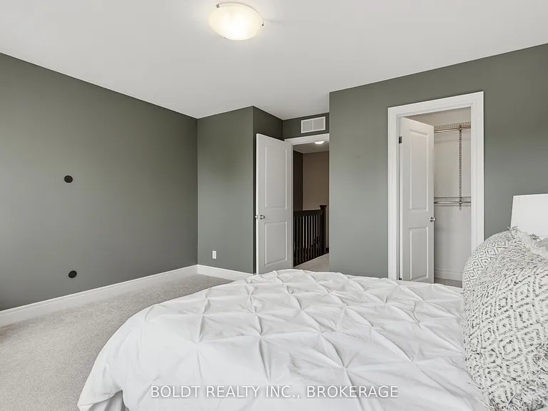 41 Durksen Dr — Photo 23