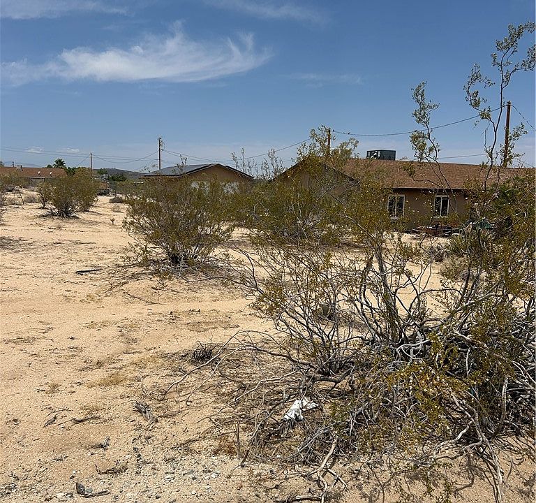 2nd image of 6424 Canyon Rd