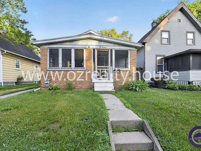 1019 Coventry Ave — Photo 1