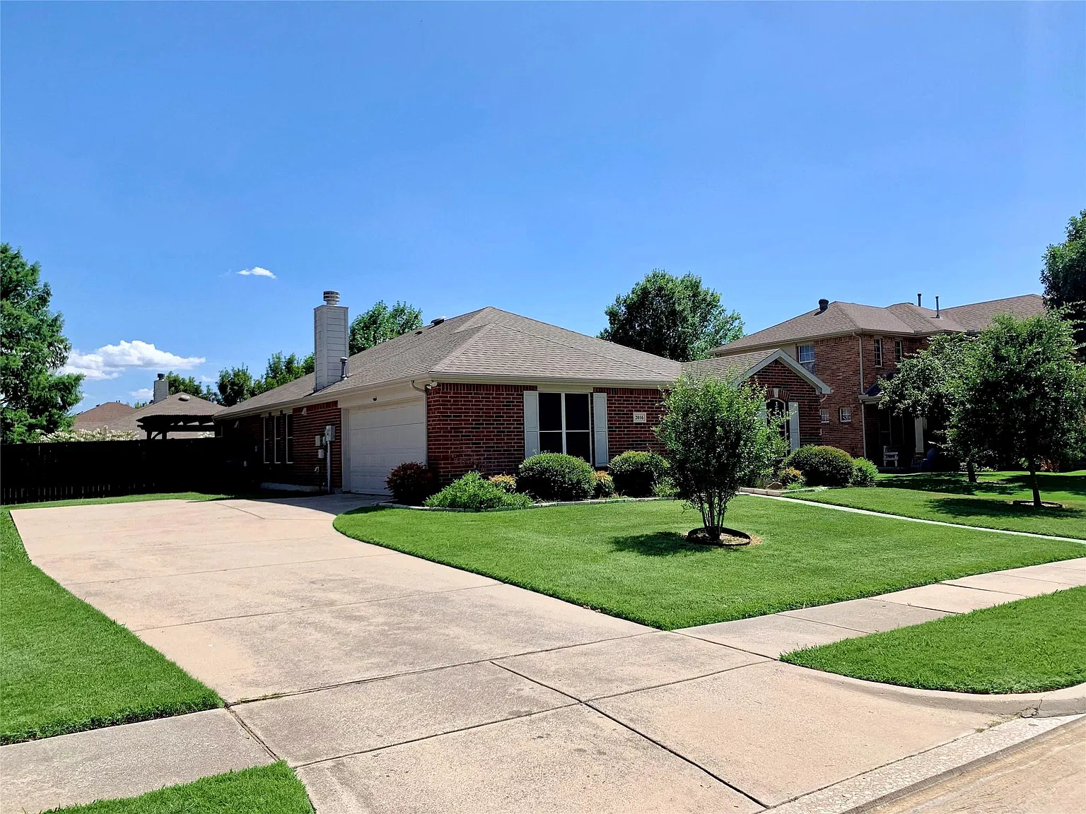 4 bed, 1988 sqft, $2,750 — Photo 3