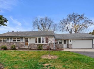 755 S 124th St, Brookfield, WI 53005