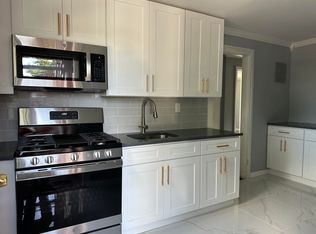 182 Seaton Rd APT 1, Stamford, CT 06902