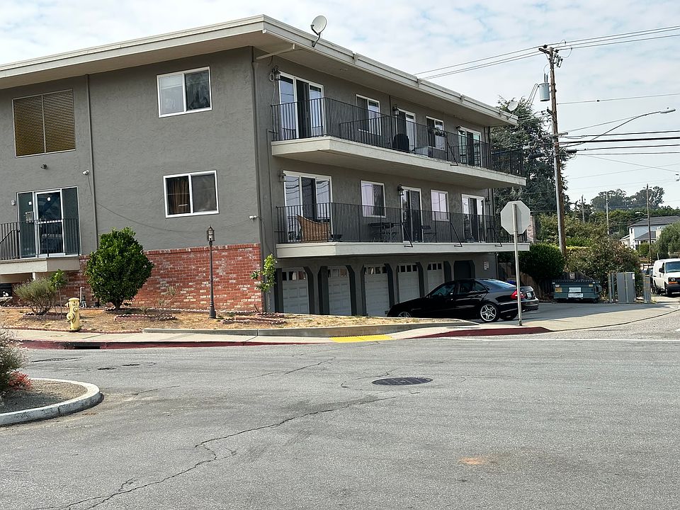 1st image of 502 Richmond Dr #2